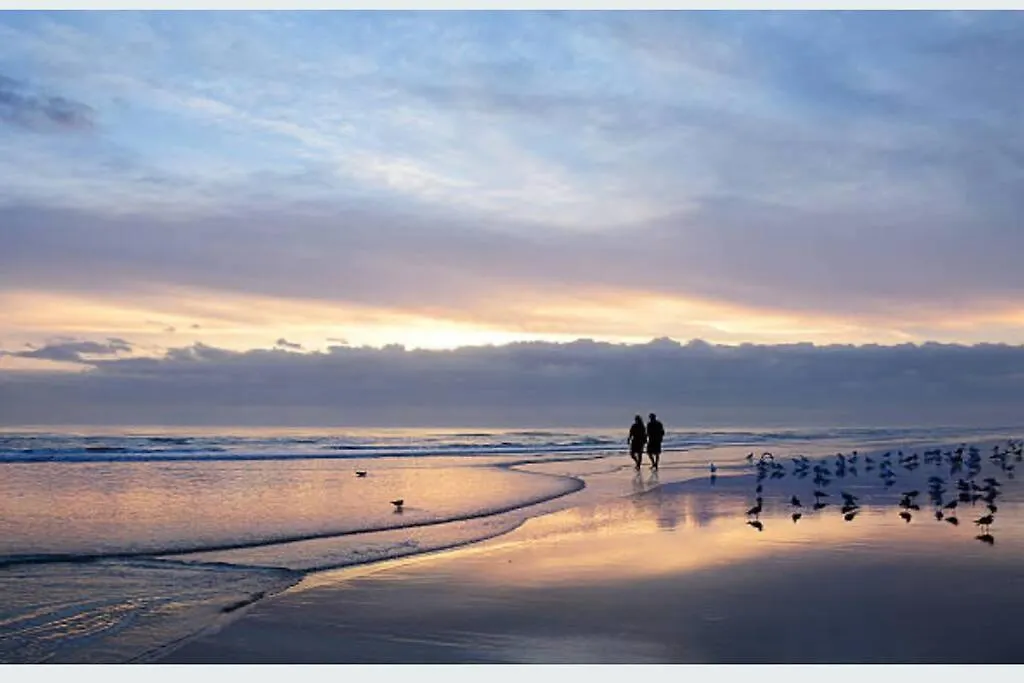 Beautiful Oceanfront Two Bedroom Condo Daytona Beach