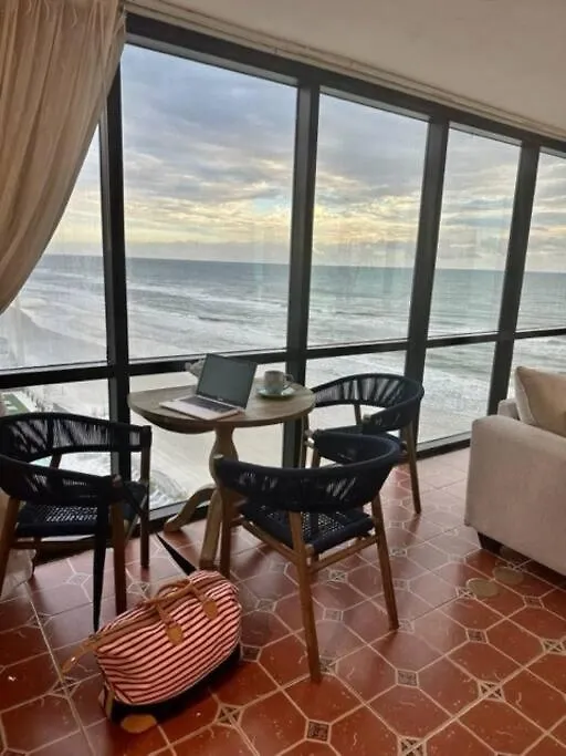 Beautiful Oceanfront Two Bedroom Condo Daytona Beach