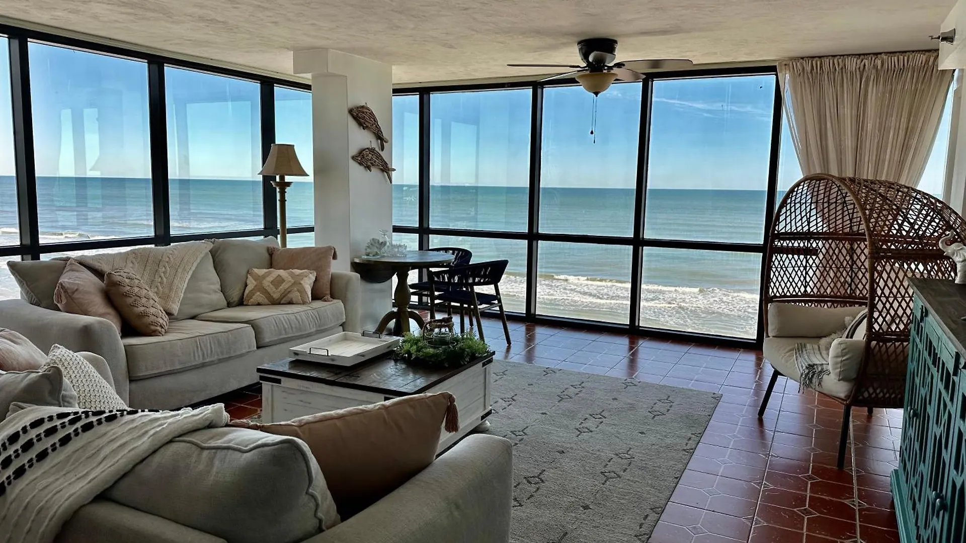 Beautiful Oceanfront Two Bedroom Condo Daytona Beach United States