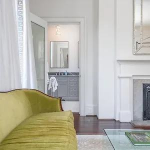 https://square-view-suite-house-on-taylor.top-hotels-in-savannah.com