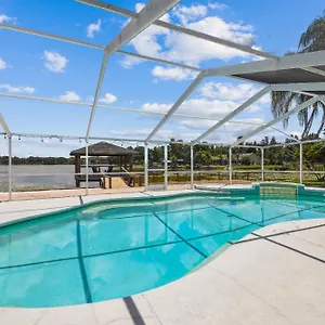 https://lake-house-westchase-area-heated-pool-waterfront.hotelstampa.org